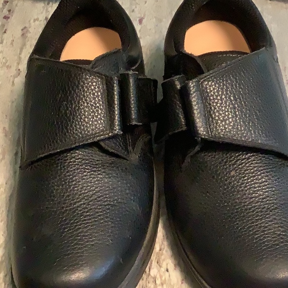 💰Men's size 10 x-wide shoes